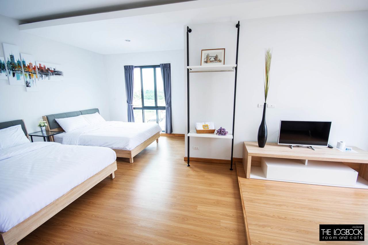 The Logbook Room And Cafe' Chonburi Ngoại thất bức ảnh