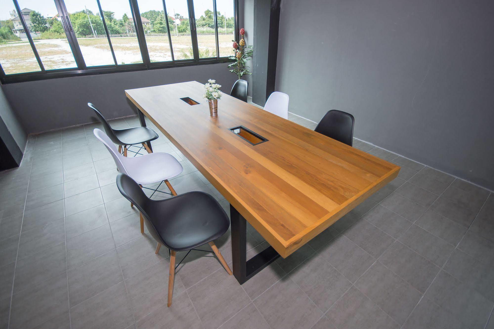 The Logbook Room And Cafe' Chonburi Ngoại thất bức ảnh